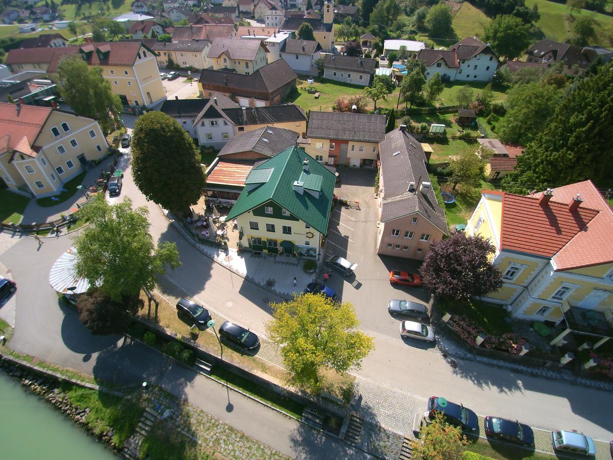 Hotel Zum Schiffmeister Wesenufer Exteriér fotografie